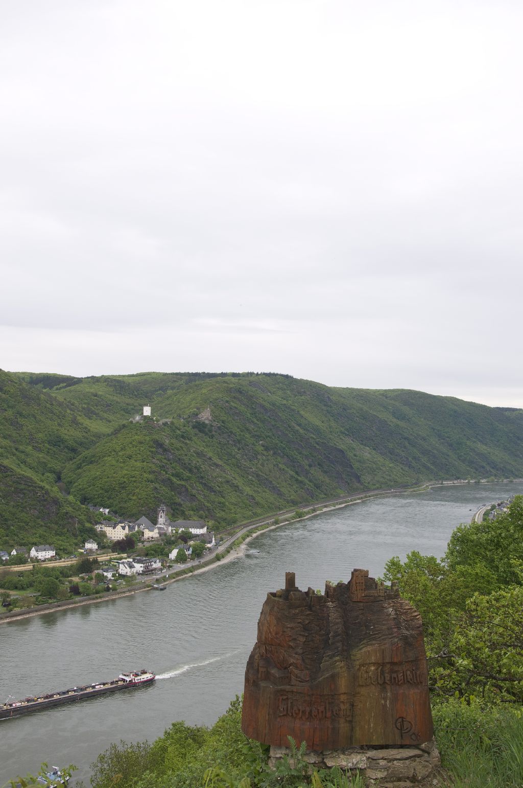 Blick ins Rheintal Richtung Bingen