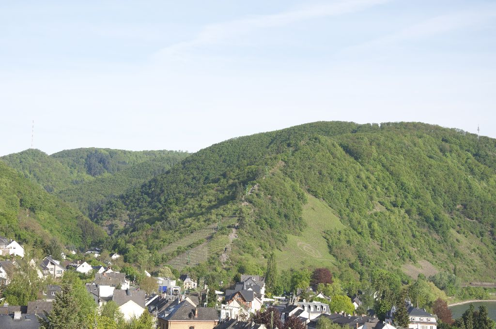 Die Seilbahn führt auf den Vierseenblick