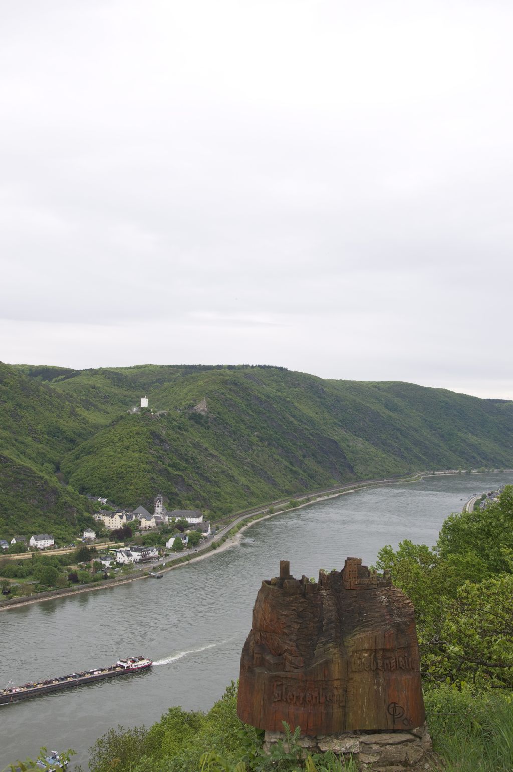 Blick ins Rheintal Richtung Bingen img7